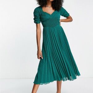 NWT ASOS Design sweetheart neckline green midi dress pleated skirt US 10
